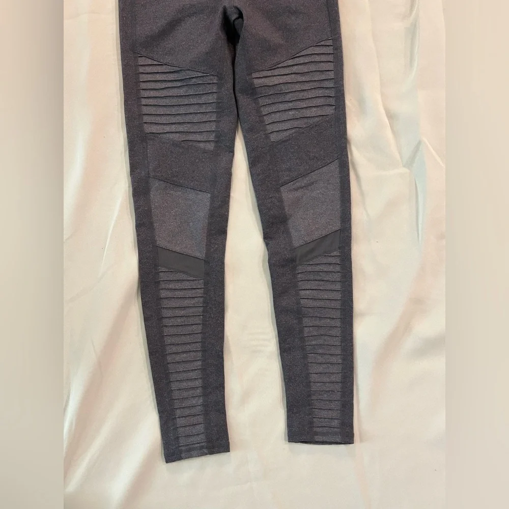 ALO Yoga Gray Ribbed Panel Leggings